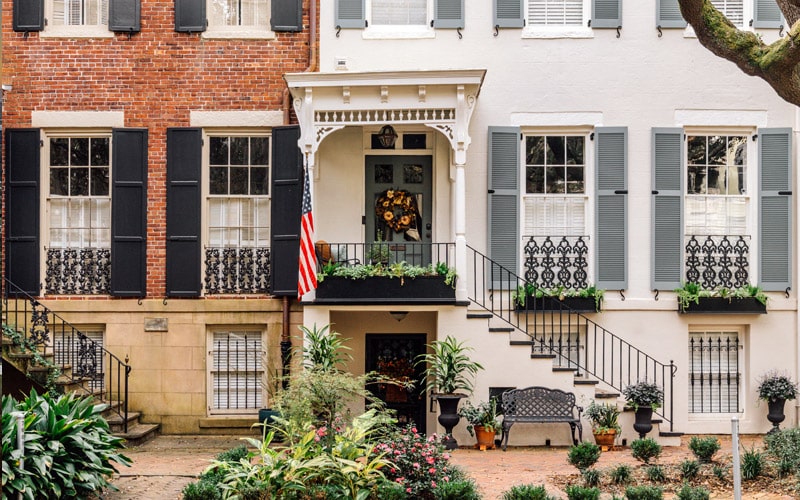 One of the many beautifully restored historic homes in downtown Savannah, just 20 minutes away from The Landings.